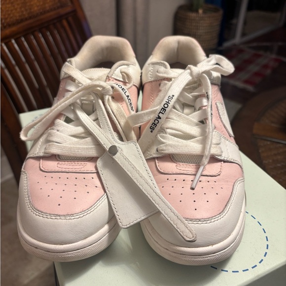 OFF WHITE Women's Pink and White Sneakers - Picture 4 of 7